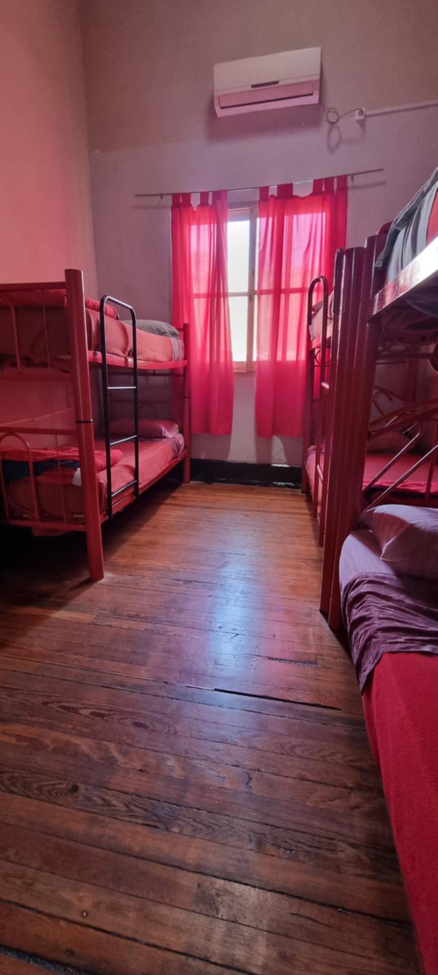 Windmill Hostal